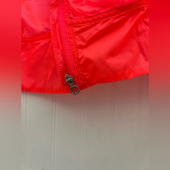 LULULEMON Lightweight Mesh Running Orange (Flash) Jacket - Picture 3 of 11